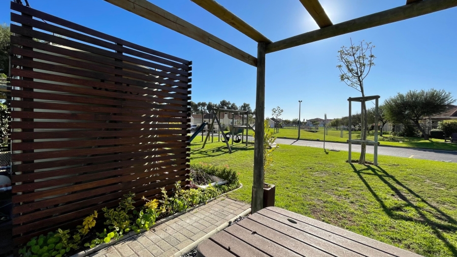 2 Bedroom Property for Sale in Strand South Western Cape